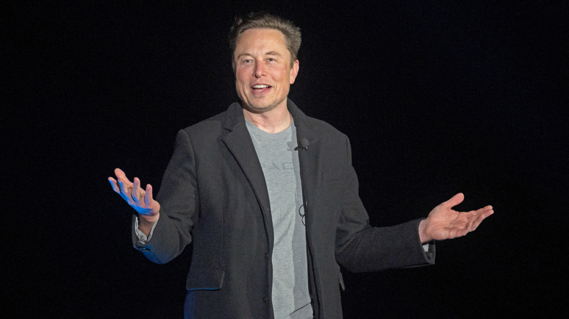 Ο Έλον Μασκ αναγγέλλει ότι παραιτείται από τη θέση του CEO του Twitter