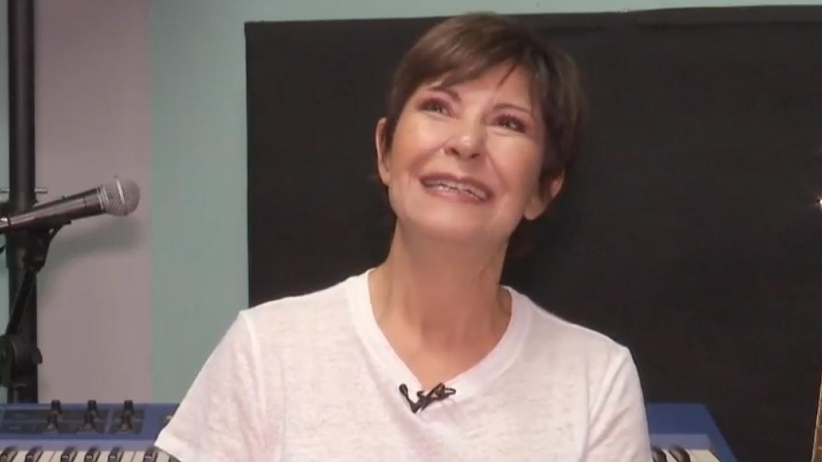 Κωνσταντίνα: Η αναφορά στο επεισοδιακό βίντεο κλιπ που γύρισε με τον Βασίλη Καρρά