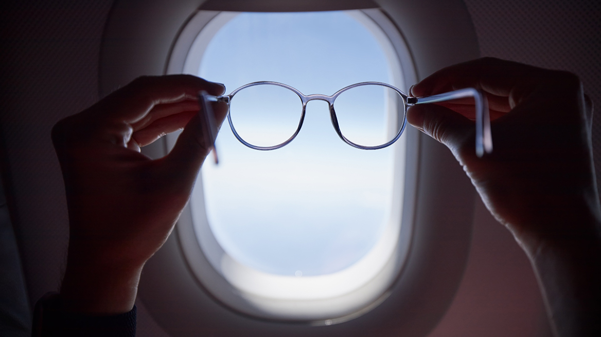 Όραση: Τι μπορεί να συμβεί στη διάρκεια μιας πτήσης – Τρόποι αντιμετώπισης