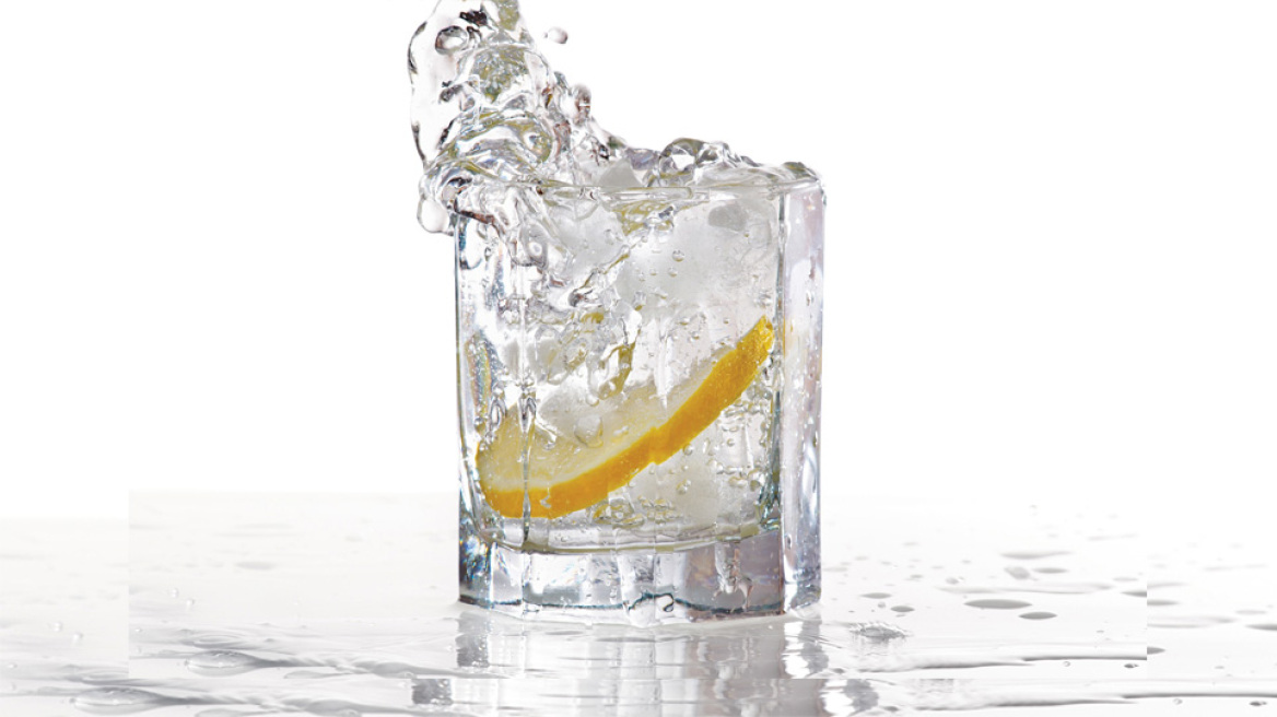 Φυσικώς ανθρακούχο νερό: Σε τι διαφέρει από τα σοδόνερα;