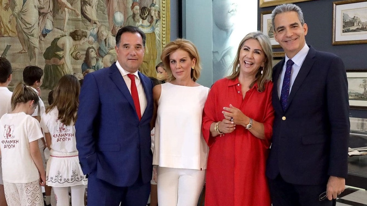 Άδωνις Γεωργιάδης - Ευγενία Μανωλίδου: Μαζί στη Βουλή μετά τη διάψευση των φημών ότι τη χτύπησε - Δείτε φωτογραφίες