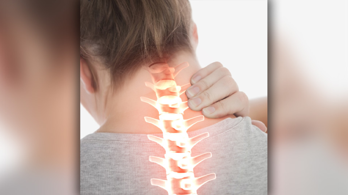 Ευθειασμός στον αυχένα: Tι είναι και τι μπορώ να κάνω γι' αυτό;