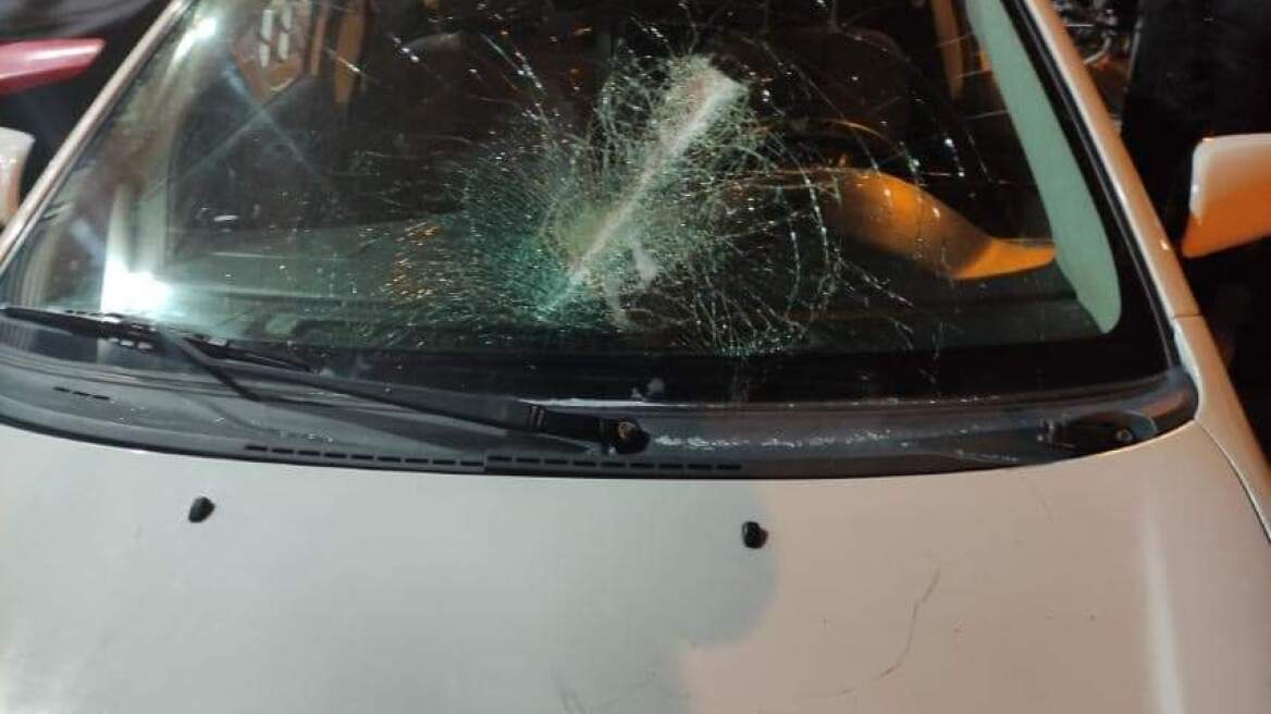 Θεσσαλονίκη: Αστυνομικοί δέχθηκαν επίθεση από Ρομά - Έσπασαν περιπολικό