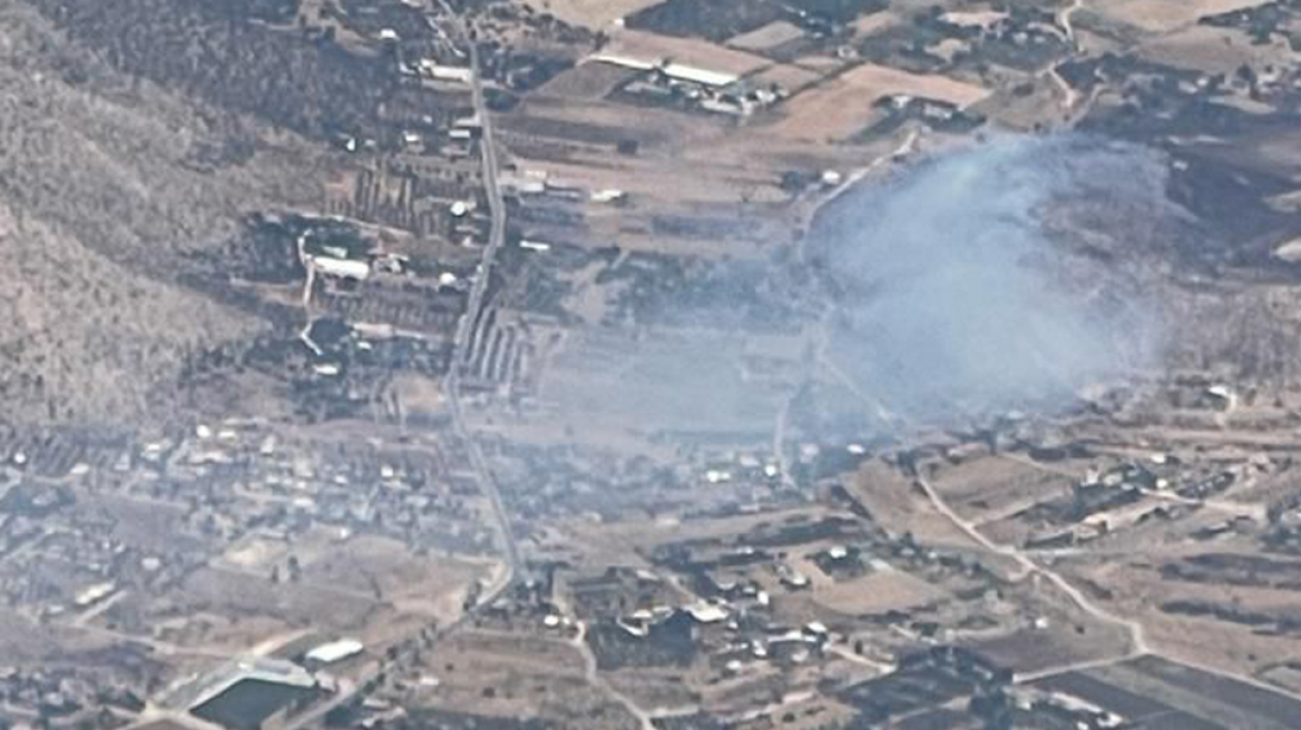 Φωτιές: Σε ύφεση το μέτωπο στη Φέριζα Σαρωνικού, δείτε εικόνες από ψηλά