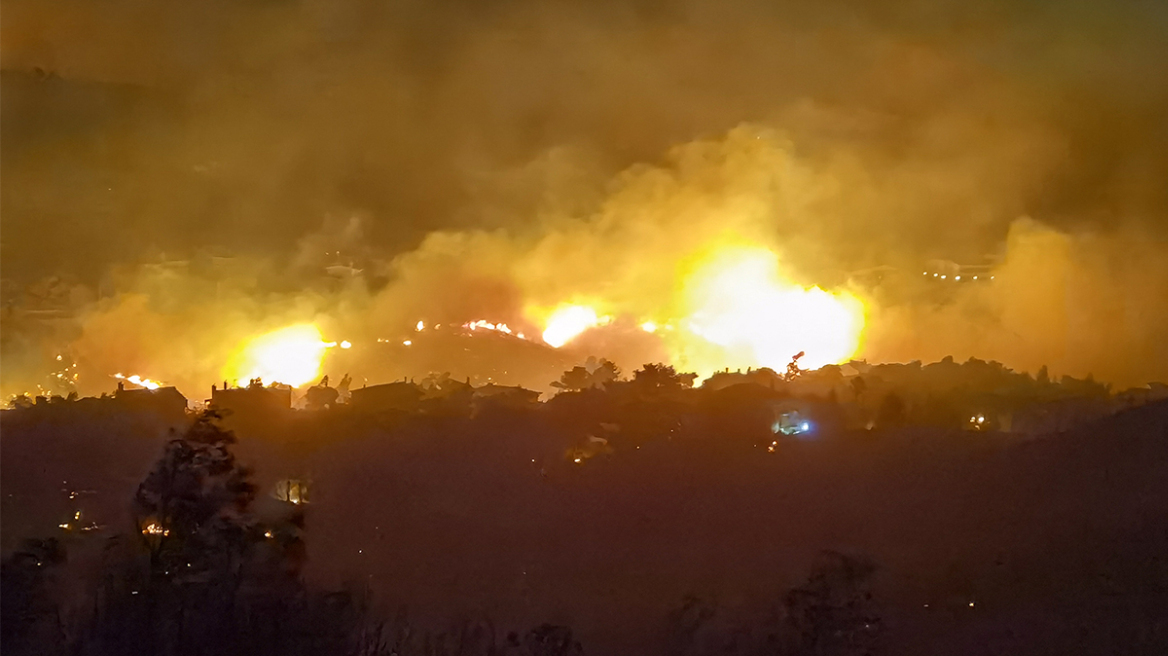 Φωτιά στην Πεντέλη - ΔΕΔΔΗΕ: Μέχρι το βράδυ θα έχει επανέλθει πλήρως το ρεύμα 
