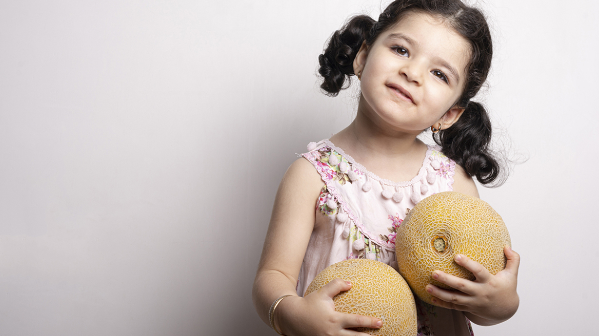 Το καλοκαιρινό φρούτο που ρυθμίζει την πίεση και βελτιώνει την πέψη