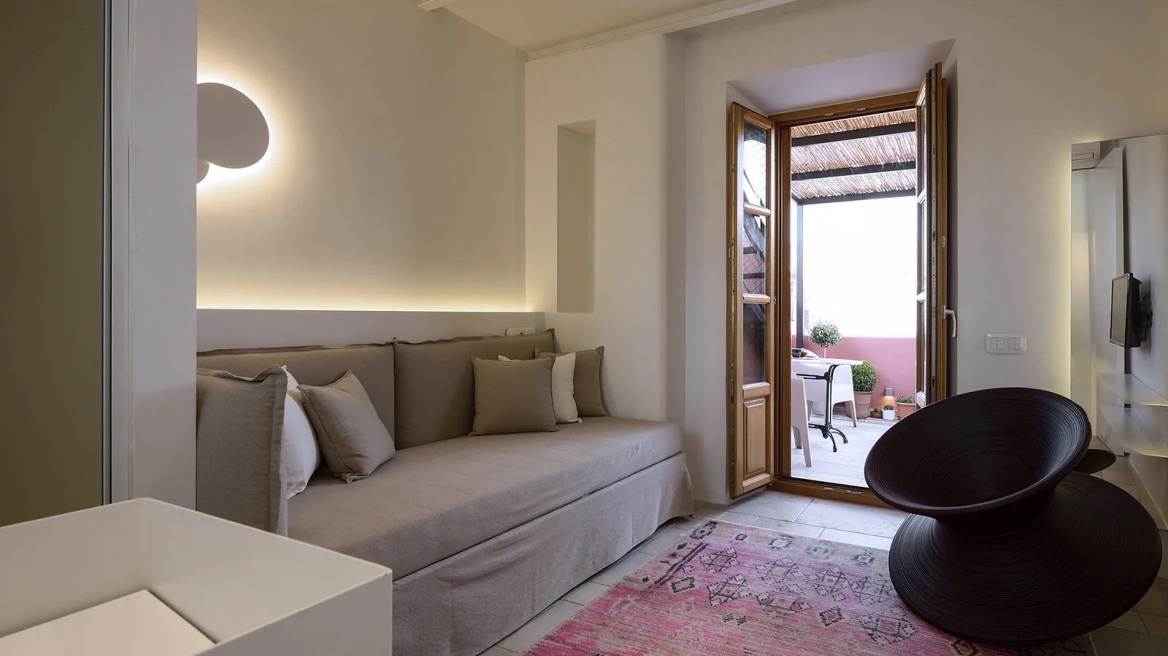 Ένα εντυπωσιακό σπίτι στο Ρέθυμνο μόλις 53 τετραγωνικά