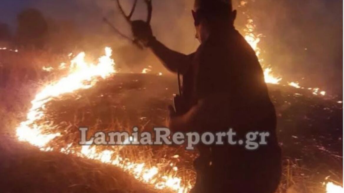 Δύο πύρινα μέτωπα στη Στυλίδα - «Όλα δείχνουν ανθρώπινο χέρι»