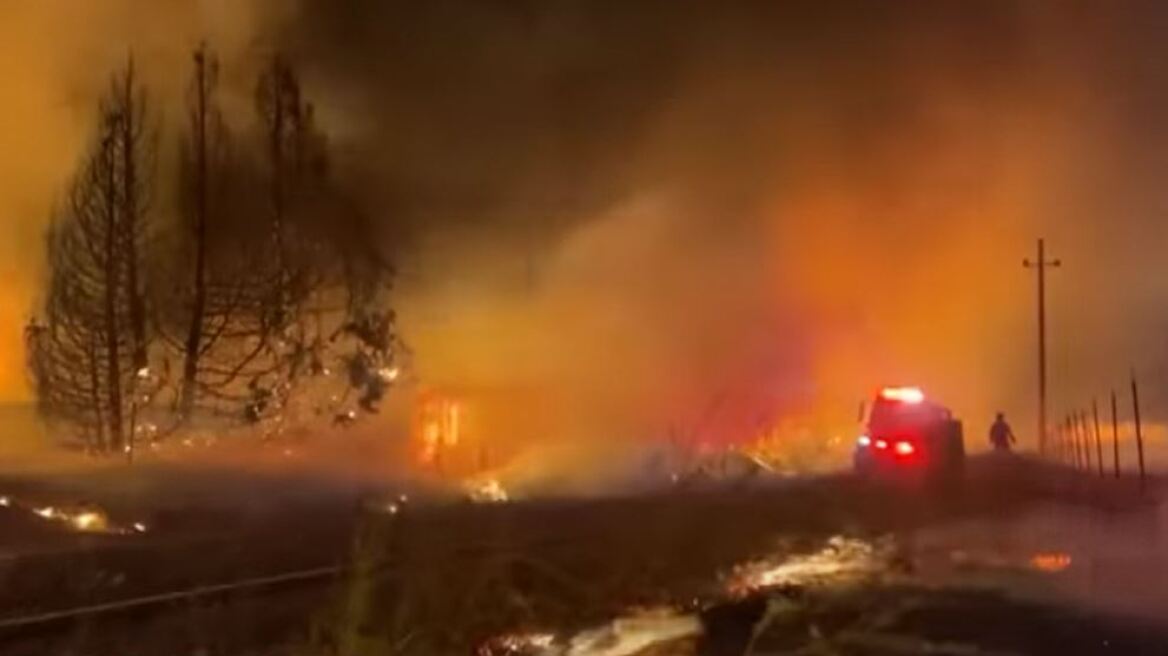 Καλιφόρνια: Πάνω από 2.500 πυροσβέστες προσπαθούν να ελέγξουν την πυρκαγιά