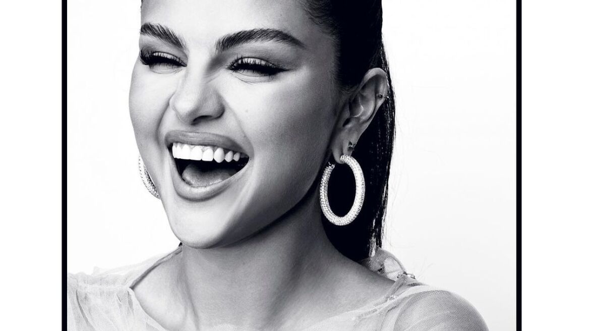 Η Selena Gomez έκλεισε τα 30 και μεταμορφώθηκε σε πριγκίπισσα