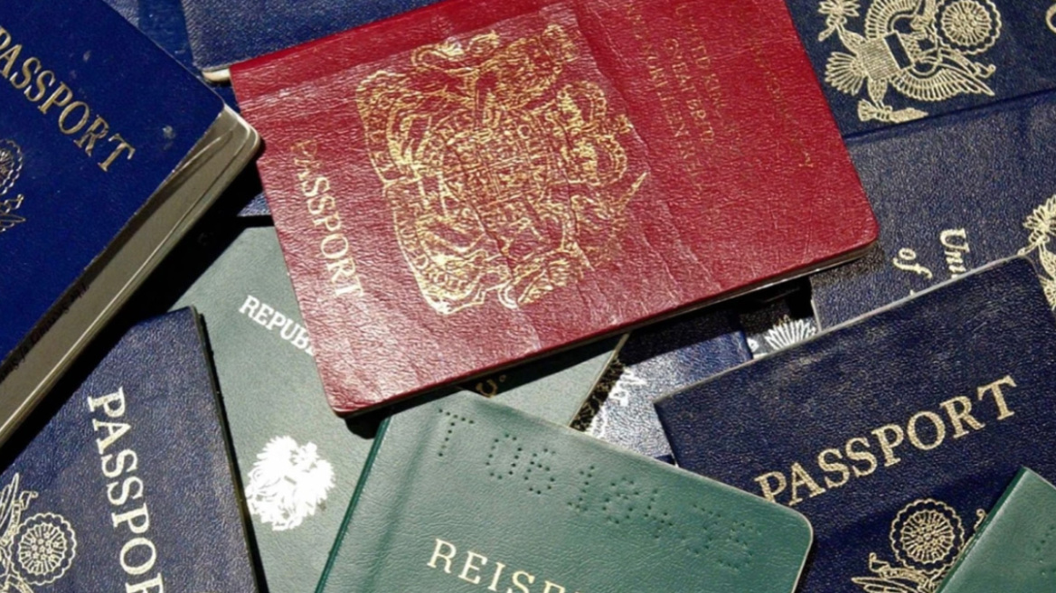 Ρωσία: «Παράλογη» χαρακτήρισε τη συζήτηση στην ΕΕ για απαγόρευση των θεωρήσεων εισόδου σε Ρώσους