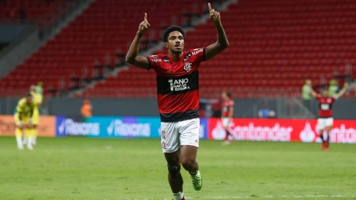 Παναθηναϊκός: Η Φλαμένγκο άναψε... πράσινο για τον Βιτίνιο