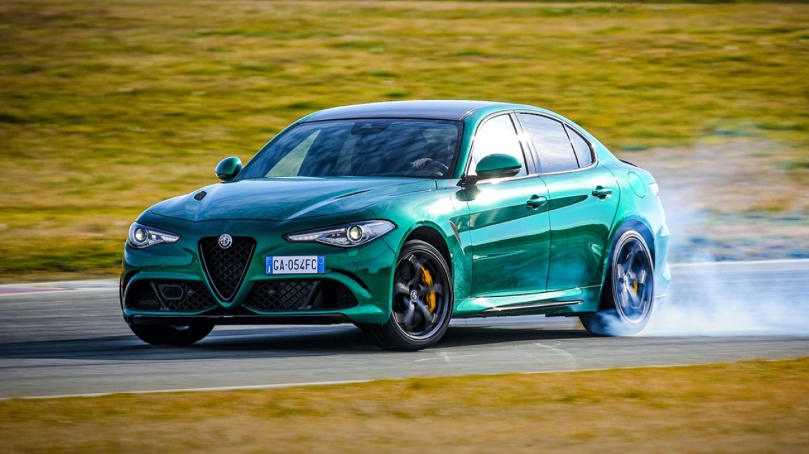Η Alfa Romeo ετοιμάζει εκπλήξεις