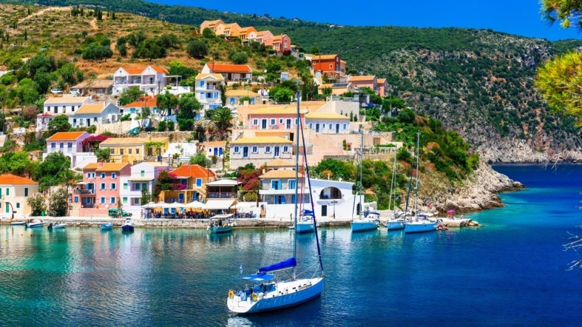 Έφοδοι της Οικονομικής Αστυνομίας σε υγειονομικά καταστήματα σε Κεφαλονιά, Λευκάδα και Κέρκυρα