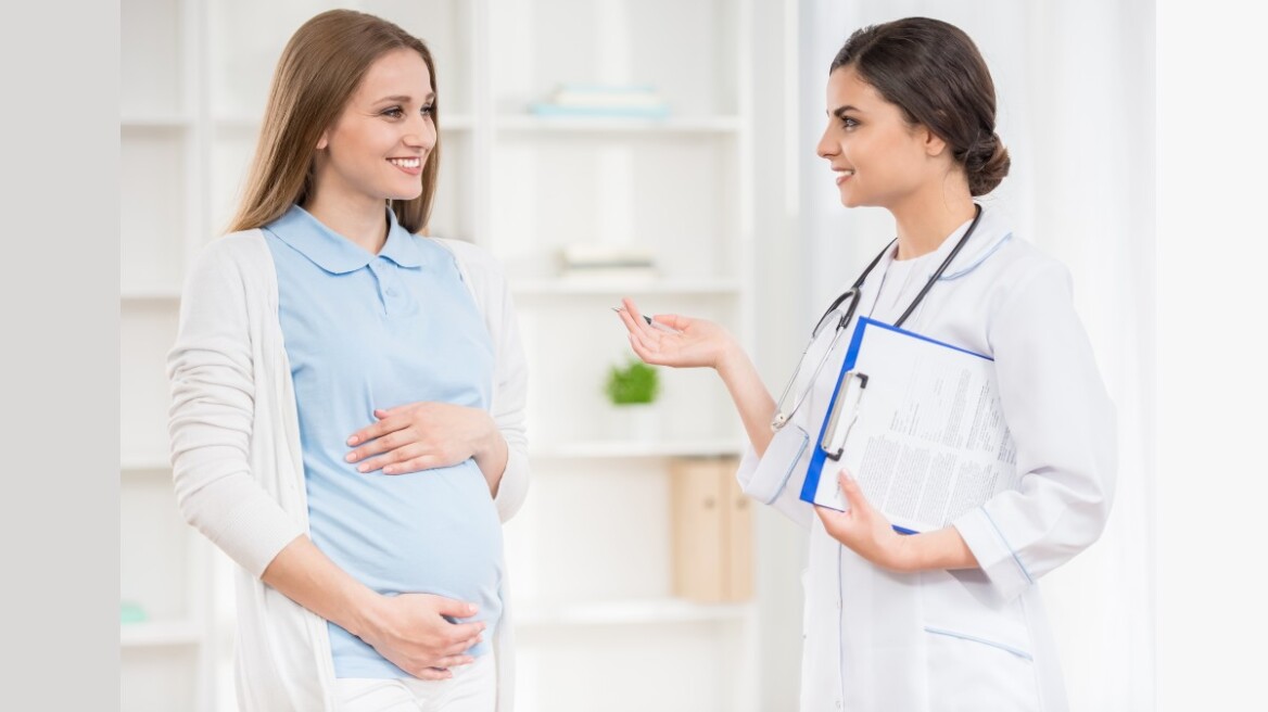 Mini IVF: Η εναλλακτική στην εξωσωματική με ελάχιστα φάρμακα