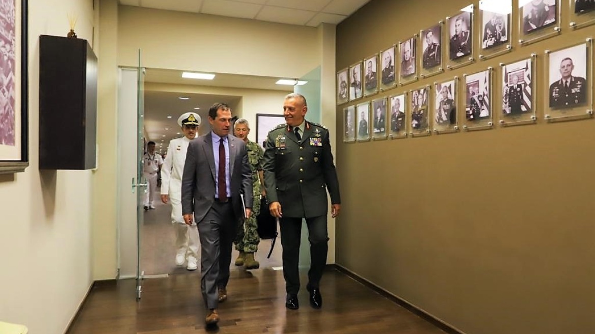 Aντιπροσωπεία του αμερικανικού Κογκρέσου στο ΓΕΕΘΑ