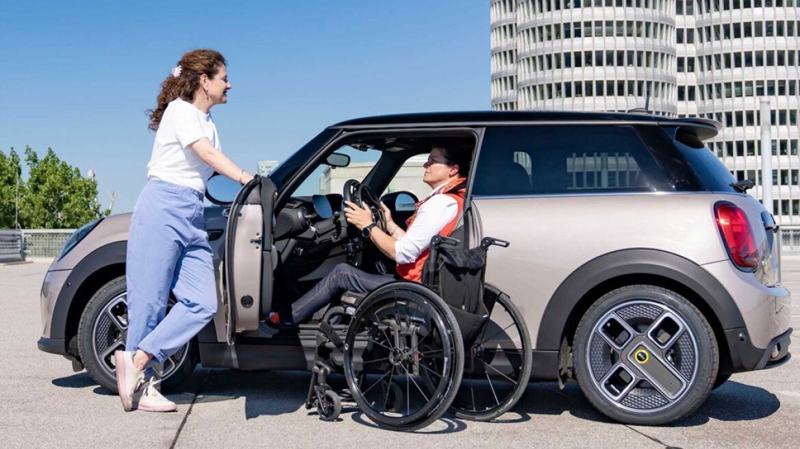 Ένα ιδιαίτερης φιλοσοφίας MINI Cooper SE 