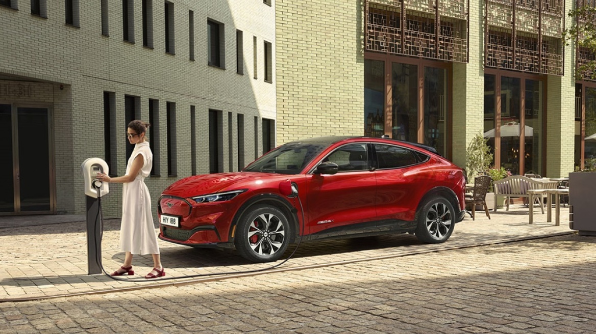 Νέα γενιά μπαταριών στα ηλεκτρικά Ford