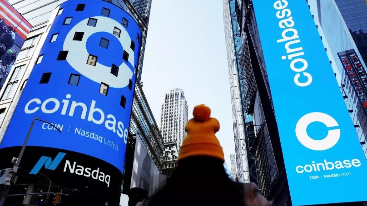 Crypto: Η BlackRock δίνει το «φιλί της ζωής» στην Coinbase