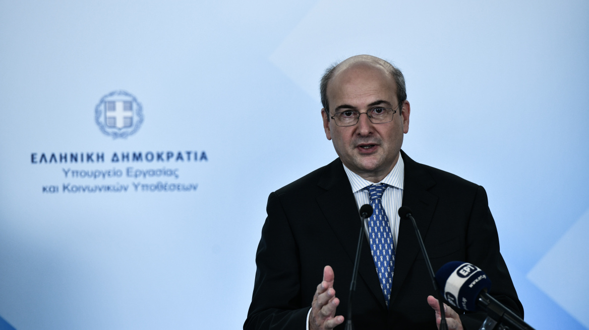 Χατζηδάκης: Η ανεργία μειώθηκε ακόμη περισσότερο, η οικονομία αντέχει