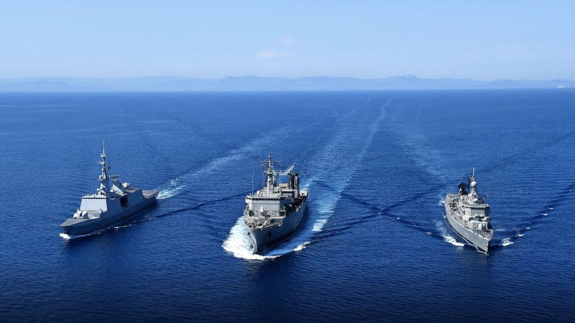 Φωτογραφίες: Συνεκπαιδεύσεις μονάδων του Στόλου με γαλλική φρεγάτα και μονάδες της Διοίκησης Ναυτικού Κύπρου