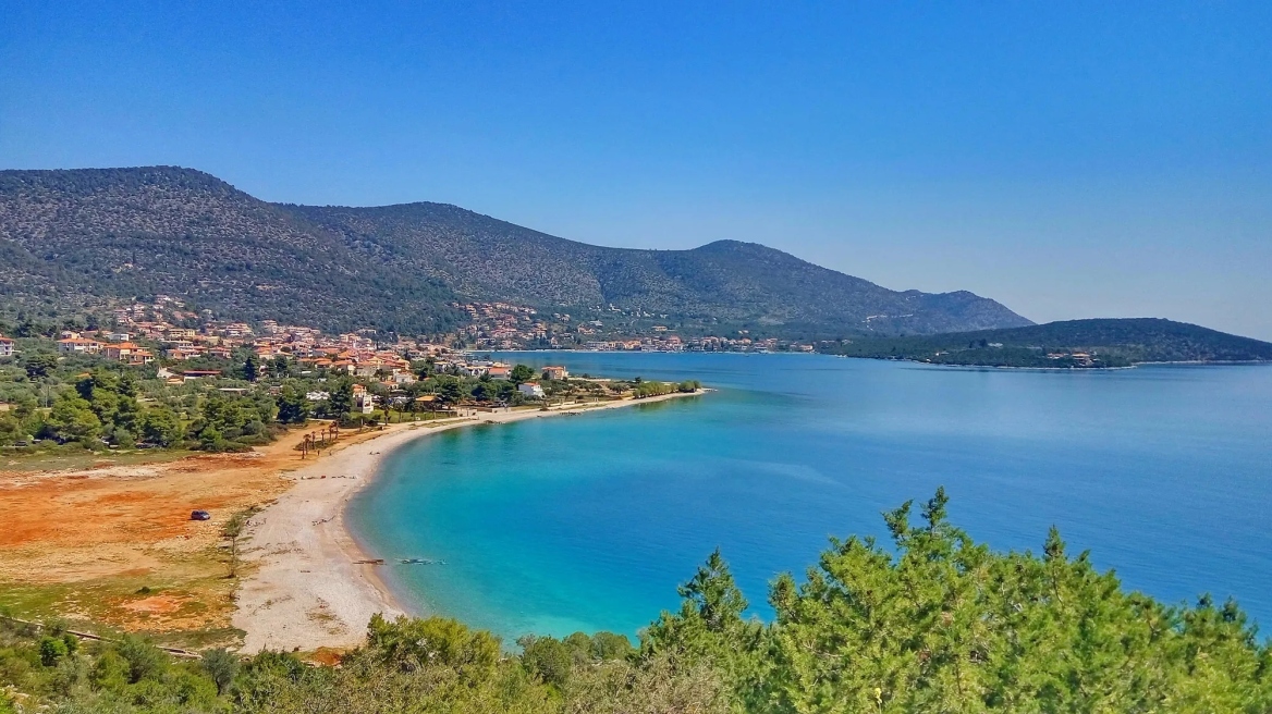  Κόρφος: Ένα χωριό με αίσθηση νησιού, μόλις 1,5 ώρα από την Αθήνα