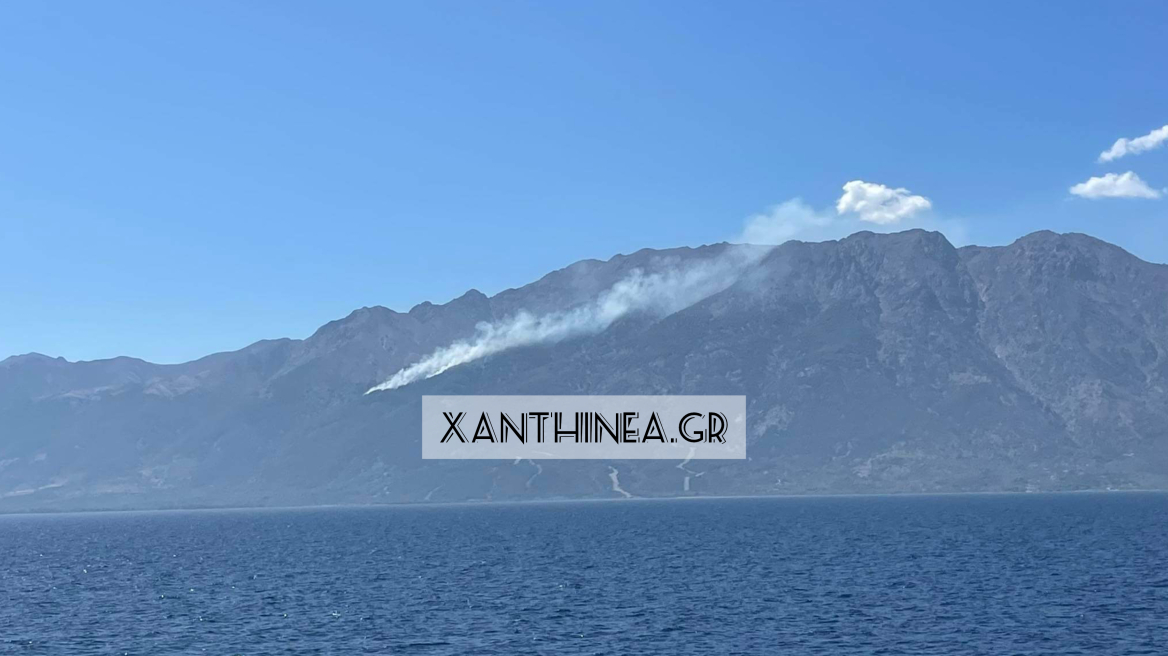 Φωτιά στη Σαμοθράκη: Ενισχύθηκαν οι δυνάμεις της Πυροσβεστικής - Καίει σε δύσβατο σημείο