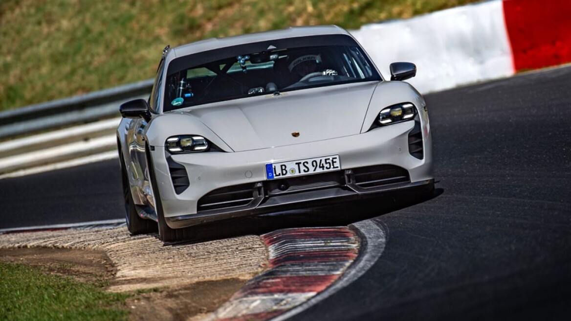 Ρεκόρ γύρου για την Porsche Taycan 