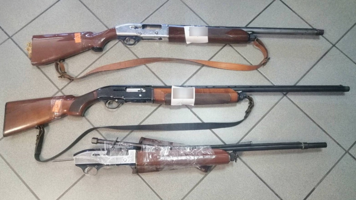 Χαλκίδα: Είχε ολόκληρο οπλοστάσιο στο σπίτι του