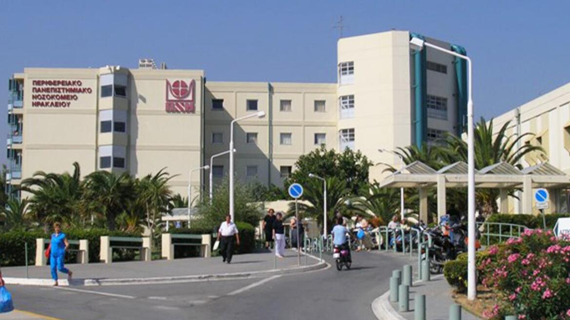 Αγοράκι τριών ετών νοσηλεύεται στη ΜΕΘ του ΠΑΓΝΗ - Η μητέρα του έκανε όπισθεν με το αυτοκίνητο και το παρέσυρε