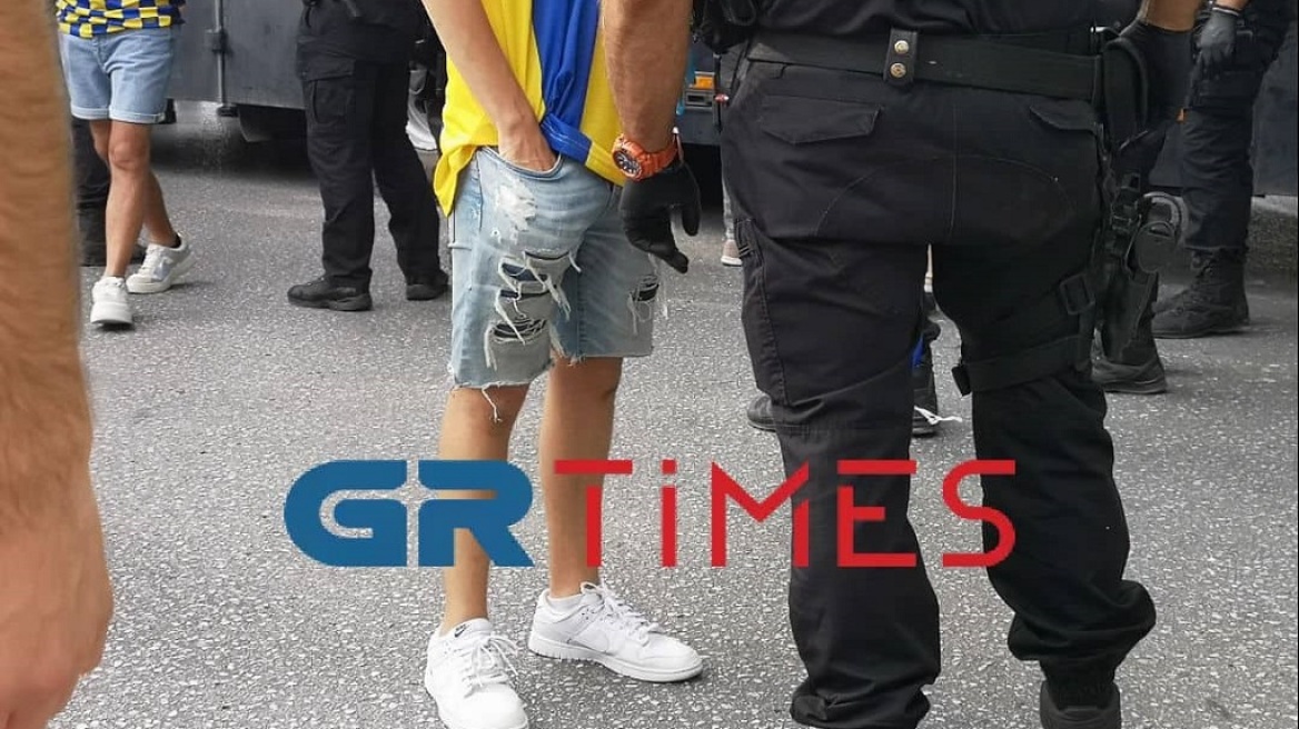 Θεσσαλονίκη: Καταδικάστηκαν οι 10 οπαδοί της Μακάμπι Τελ Αβίβ - Έκρυβαν κροτίδες και πυρσούς στα εσώρουχα