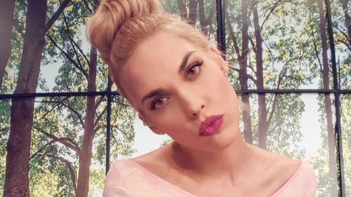 Μαντώ Γαστεράτου: Επέστρεψε σπίτι με τη νεογέννητη κόρη της