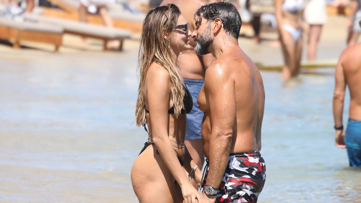 Βρισηίδα Ανδριώτου και Σπύρος Μαρτίκας συνεχίζουν τις διακοπές τους στη Μύκονο