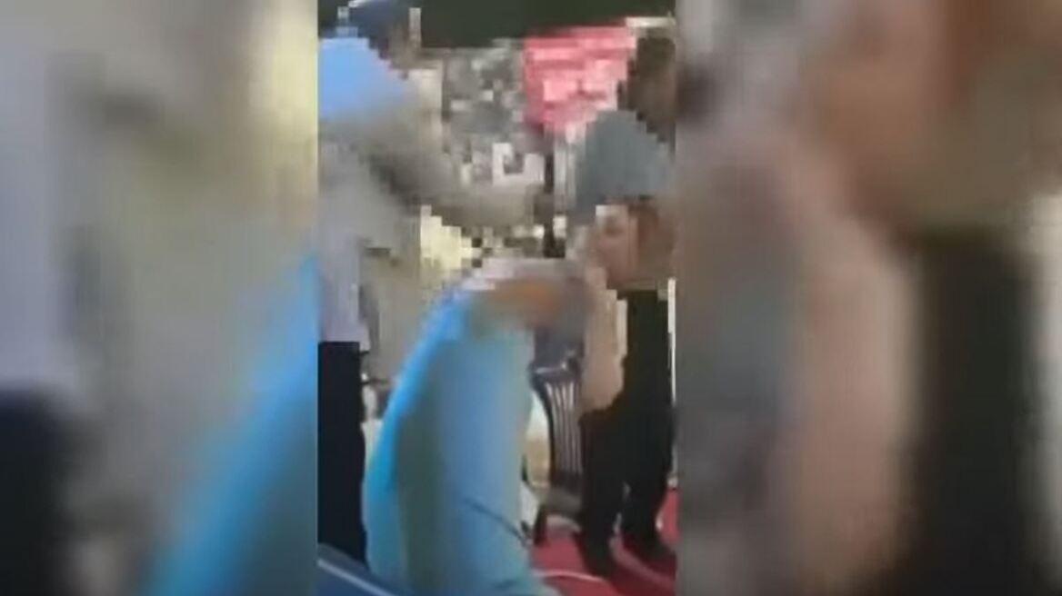 Αγρίνιο: Χαμός σε πανηγύρι με γυμνόστηθη κοπέλα