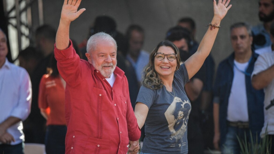 Εκλογές στη Βραζιλία: Ισχυρό προβάδισμα Λούλα έναντι του Μπολσονάρου 50 μέρες πριν την κάλπη