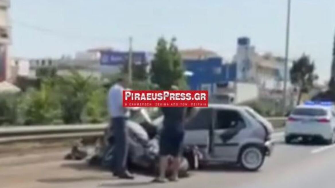 Λεωφόρος Κηφισού: Σοβαρό τροχαίο με μηχανή να «σφηνώνει» κάτω από Ι.Χ.