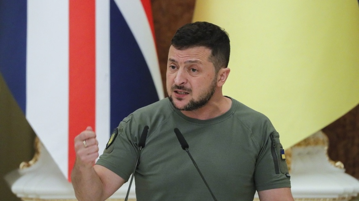 Ο Ζελένσκι κατηγορεί τη Ρωσία για πυρηνικό εκβιασμό και ζητά να φύγει από τη Ζαπορίζια