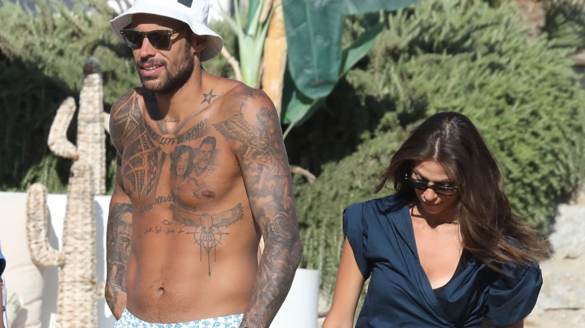 Γιώργος Πρίντεζης - Στέλλα Κωστοπούλου: Διακοπές στη Μύκονο για το ζευγάρι