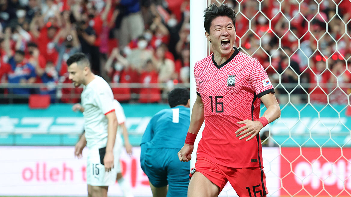 Χουάνγκ Ουί-Τζο: Προβάρει τη φανέλα του Ολυμπιακού