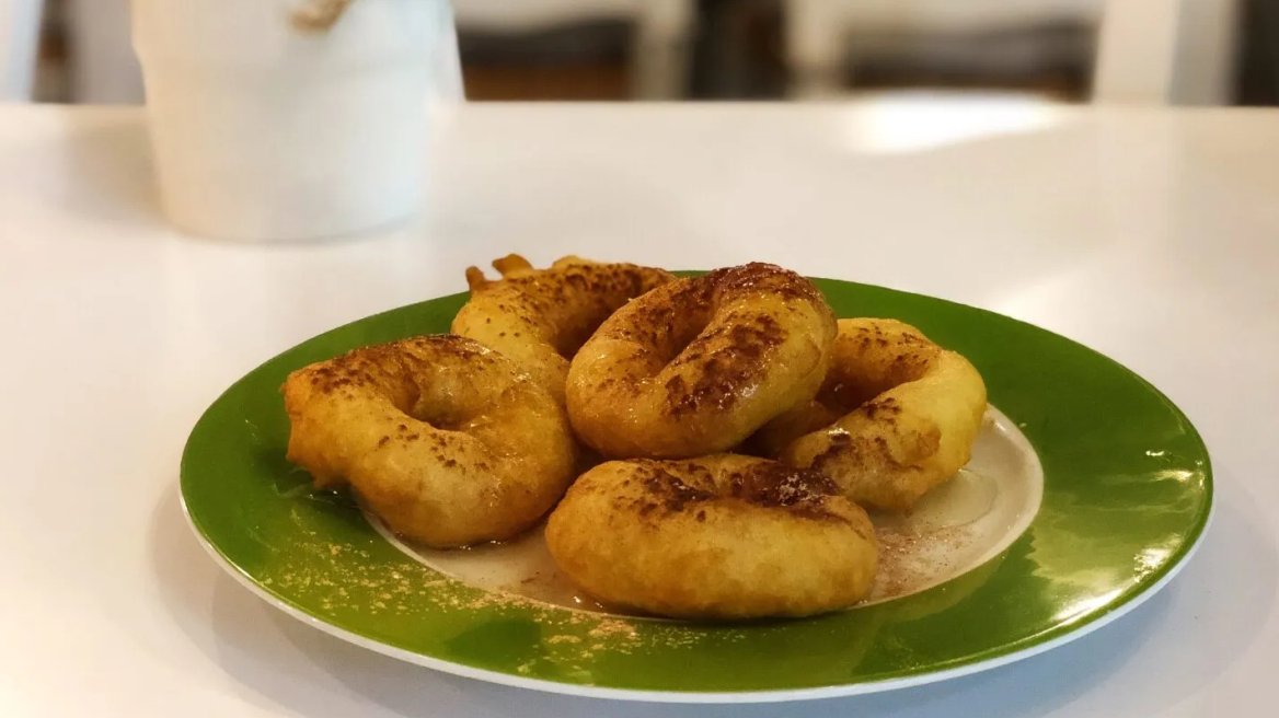 4 σημεία για να γευτείτε τα κορυφαία γλυκά της Τήνου