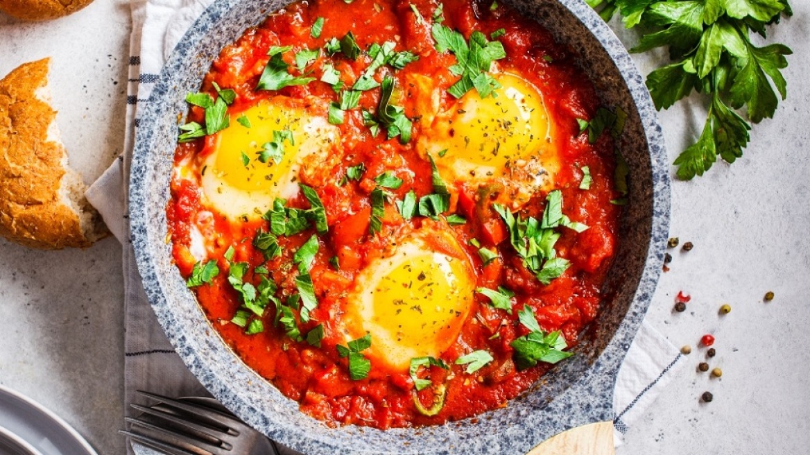 Ομελέτα, καγιανάς, ποσέ, scrambled: Όλοι οι τρόποι να μαγειρέψετε τα αυγά