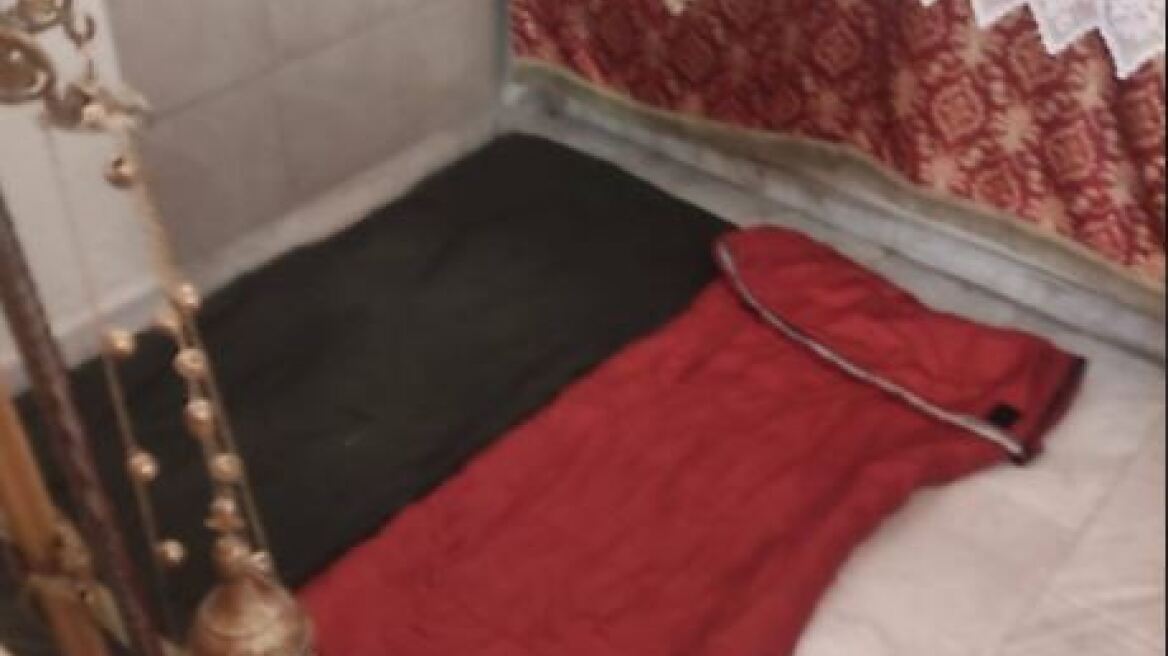 Τουρίστες... κατασκήνωσαν σε ναό της Σαμοθράκης - Φωτογραφίες 