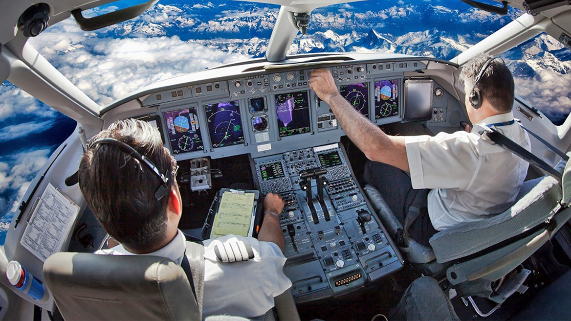 Πιλότος λιποθύμησε εν ώρα πτήσης και το αεροπλάνο προσγειώθηκε στη Θεσσαλονίκη