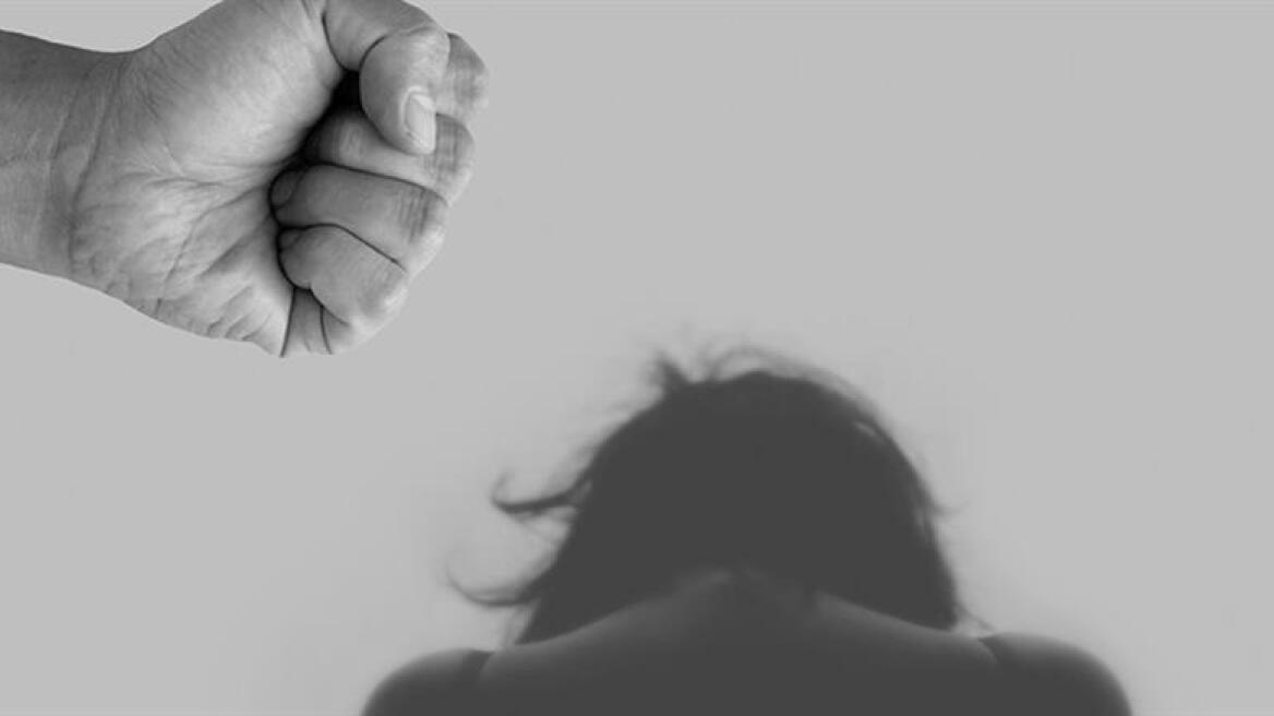 Βόλος: Απείλησε μέσα σε πολυκατάστημα τη σύντροφό του ότι θα την εξαφανίσει