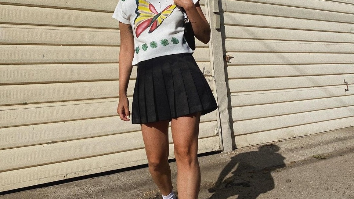 Tenniscore: Πώς θα φορέσετε τις τένις φούστες και εκτός γηπέδου