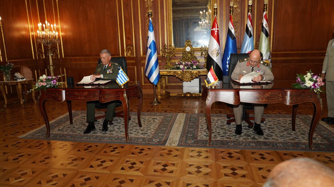 ΓΕΕΘΑ: Εμβαθύνονται οι σχέσεις Ελλάδας και Αιγύπτου μετά και τη συμφωνία για τη φοίτηση Ελλήνων Αξιωματικών  στο Κάιρο