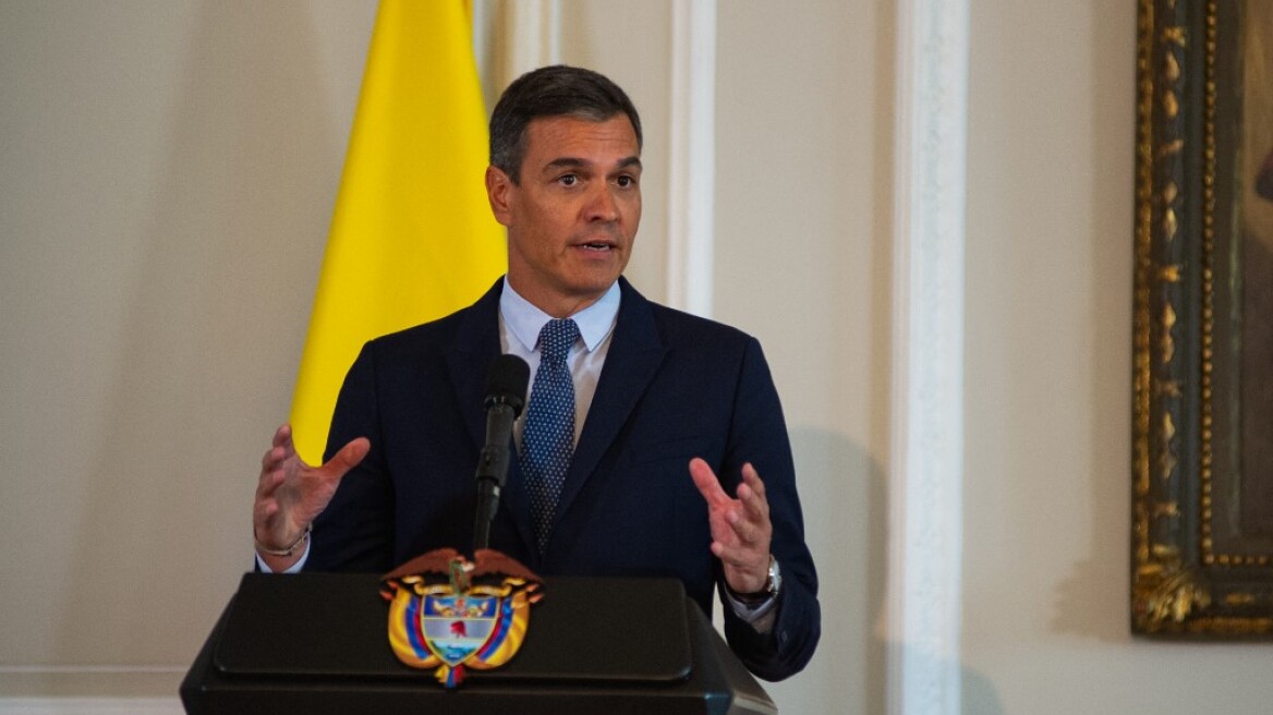 Η ακρίβεια στην Ισπανία κλονίζει τη δημοτικότητα του Σάντσεθ 