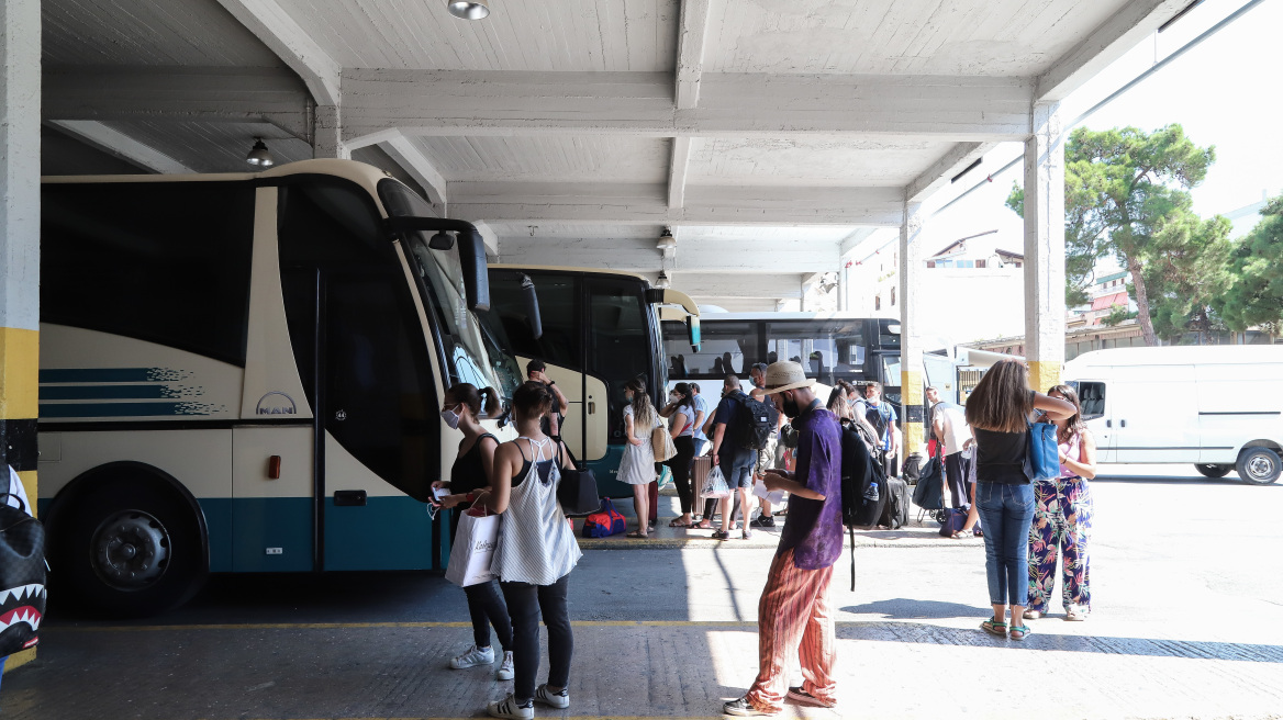 ΚΤΕΛ: Έκπτωση 50% σε αναπληρωτές και νεοδιοριζόμενους εκπαιδευτικούς