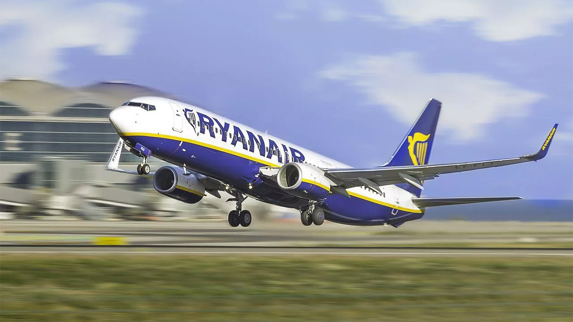 Ryanair: Το «κόψιμο» δρομολογίων στο Ελ. Βενιζέλος – Η απώλεια μεριδίου και ο ρόλος της Sky Express