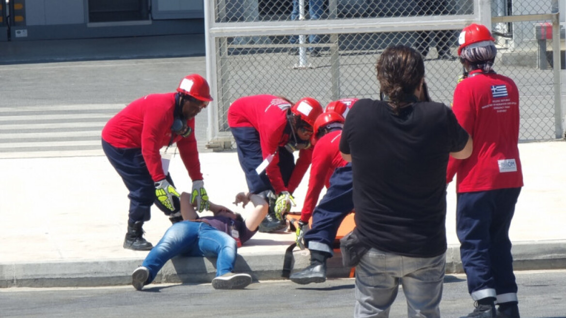 Μετανάστες εκπαιδεύτηκαν για αντιμετώπιση σεισμών και πυρκαγιών στη Σάμο